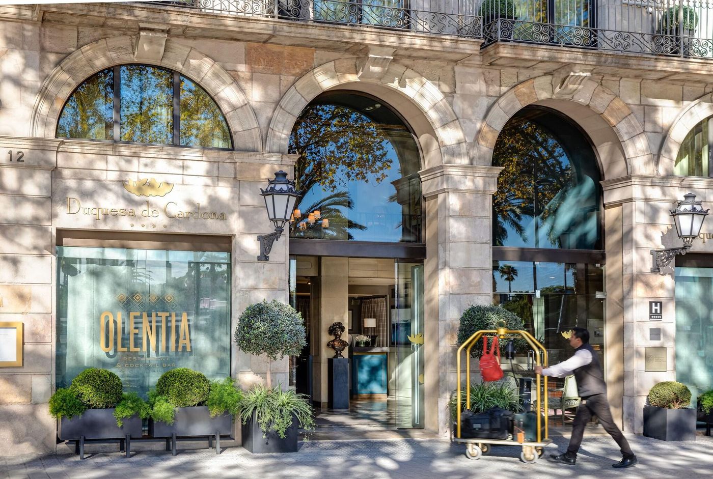 Duquesa de Cardona-Spain-Barcelona-General view-7