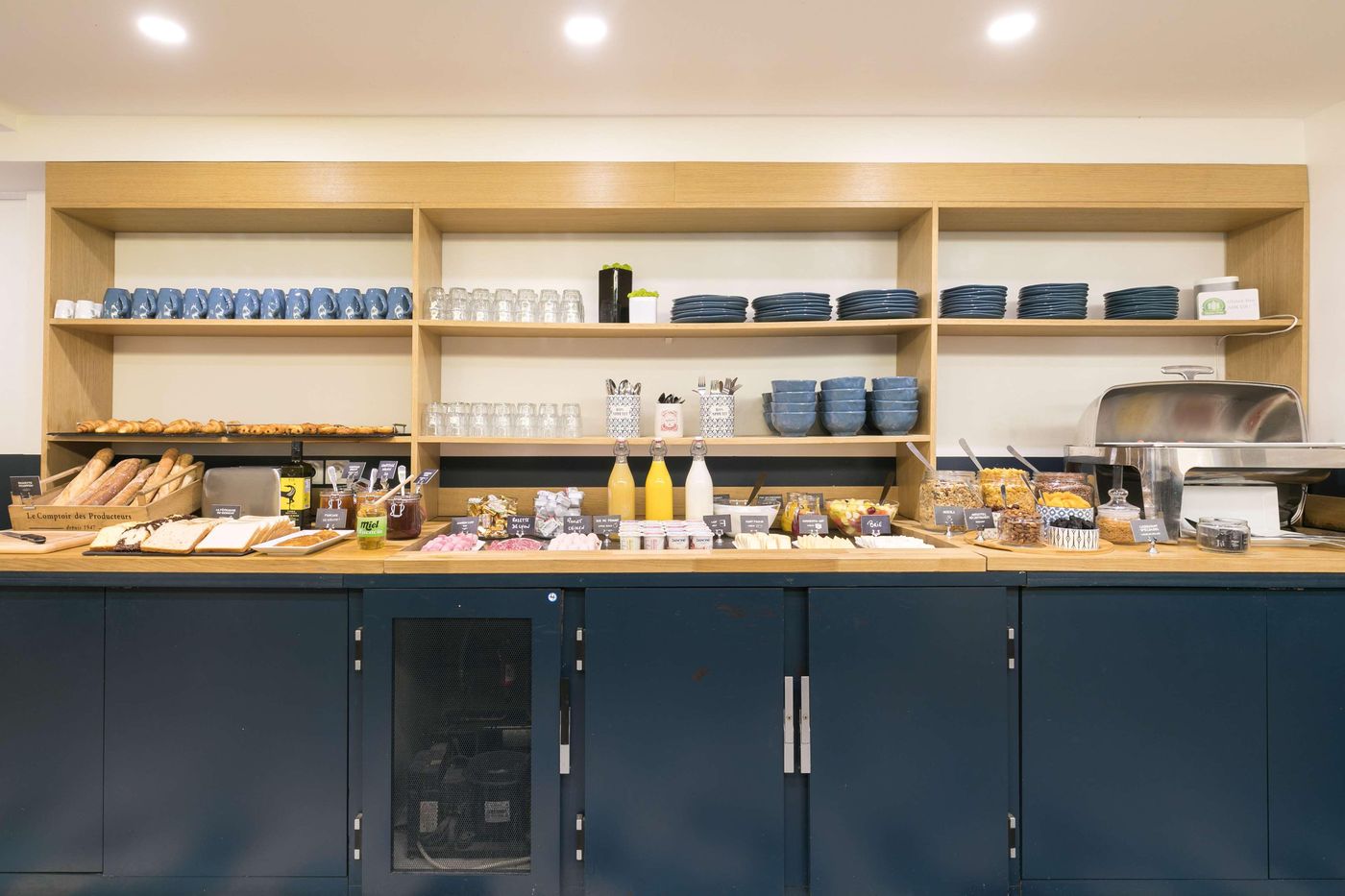 Hotel-Magenta-38-by-HappyCulture-Restaurant-9