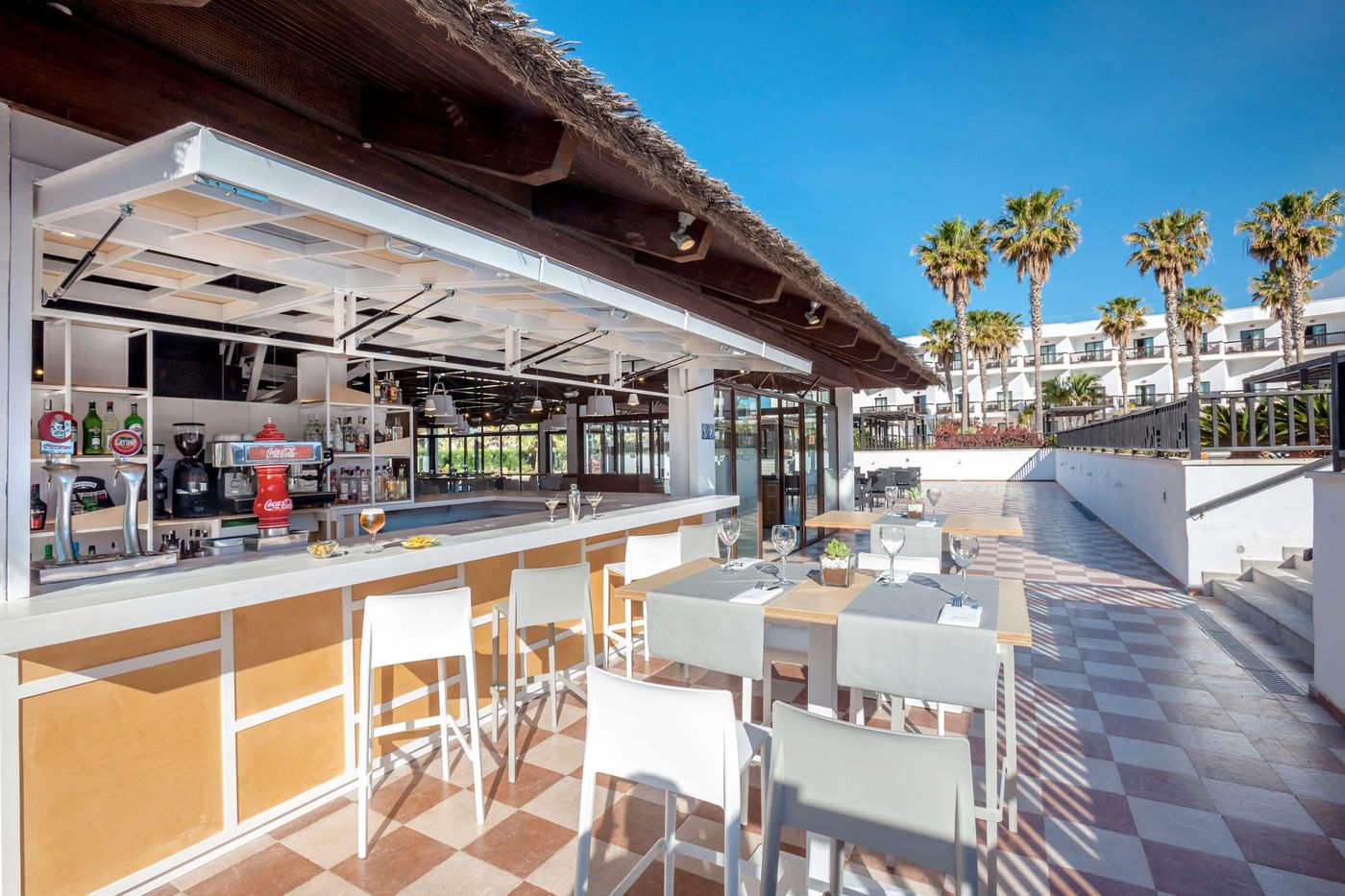 Barcelo-Cabo-de-Gata-Bar-8