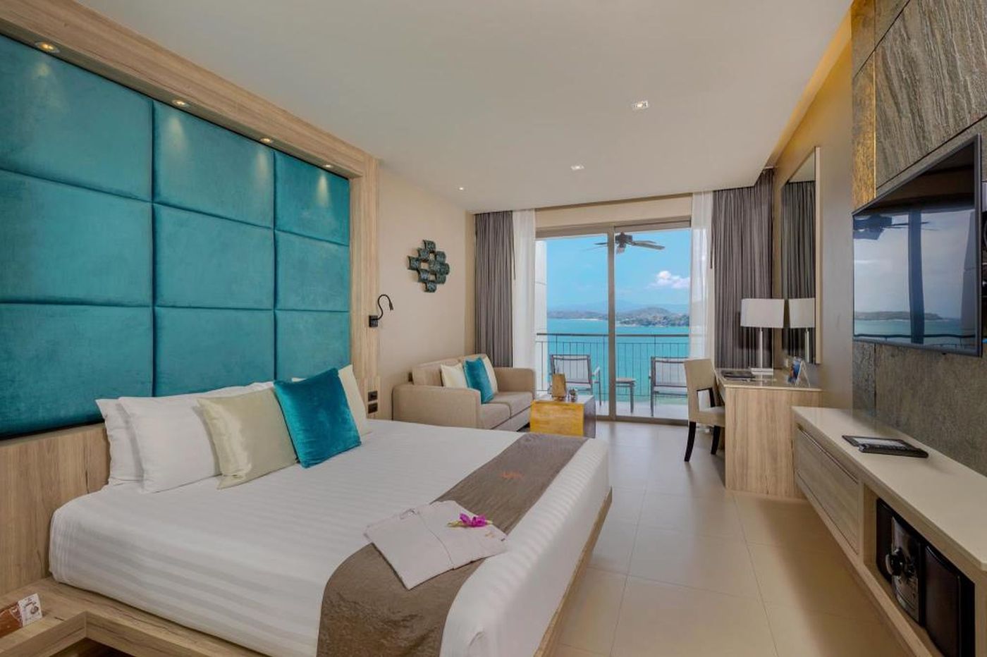 Cape-Sienna-Phuket-Room-30