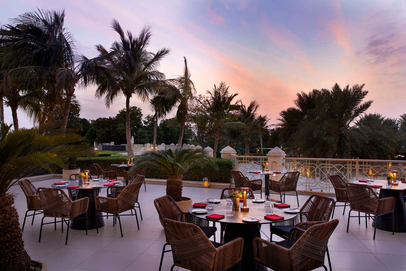 Waldorf-Astoria-Ras-Al-Khaimah-Terrace-12