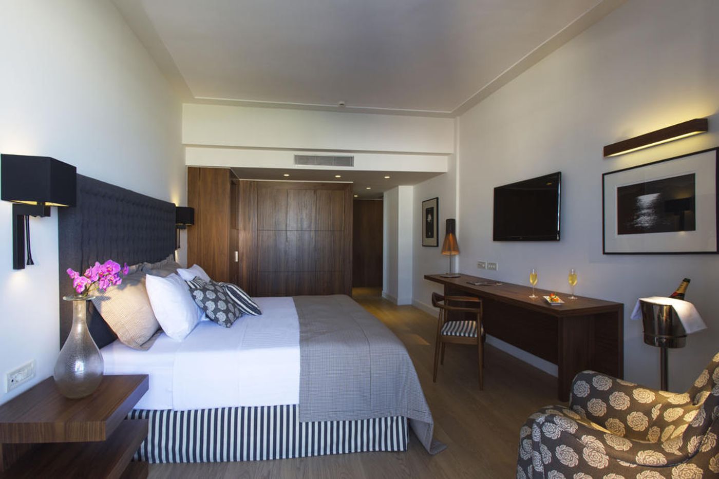 Aquila-Atlantis-Hotel-Room-8