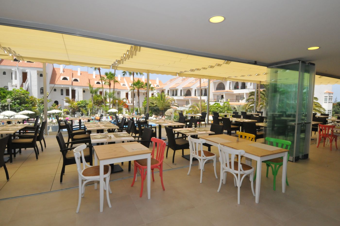 Paradise Park Fun Lifestyle Hotel