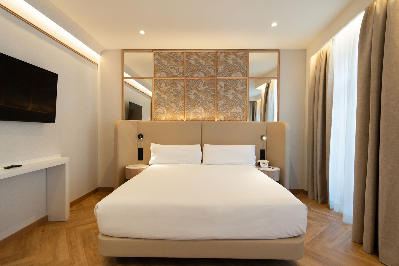 Petit-Palace-Chueca-Room-18