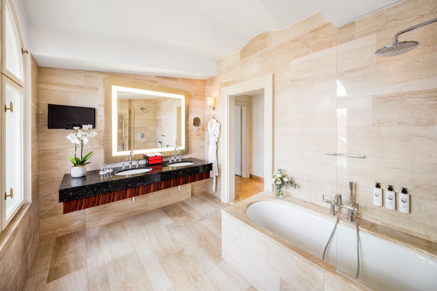 Mandarin-Oriental--Prague-Room-46