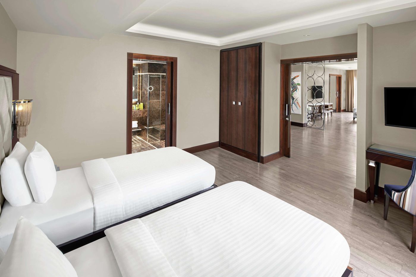 DoubleTree-By-Hilton-Istanbul-Esentepe-Room-13