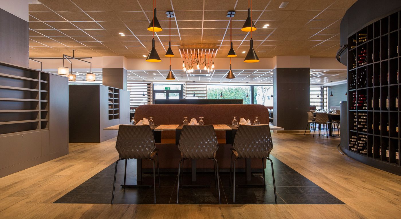 California-Apartments-III-Y-IV-Restaurant-31