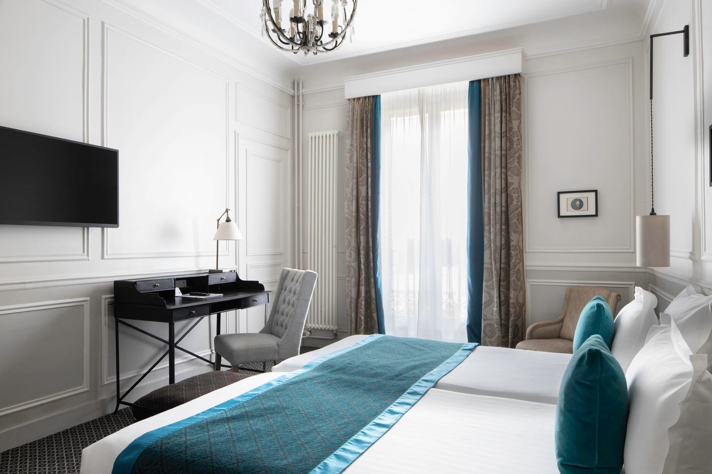 Bradford-Elysees-Astotel-Room-18