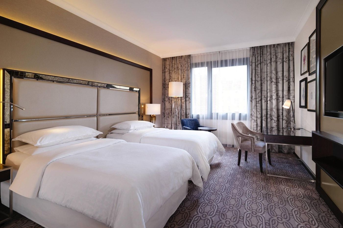 Sheraton-Grand-Krakow-Room-38