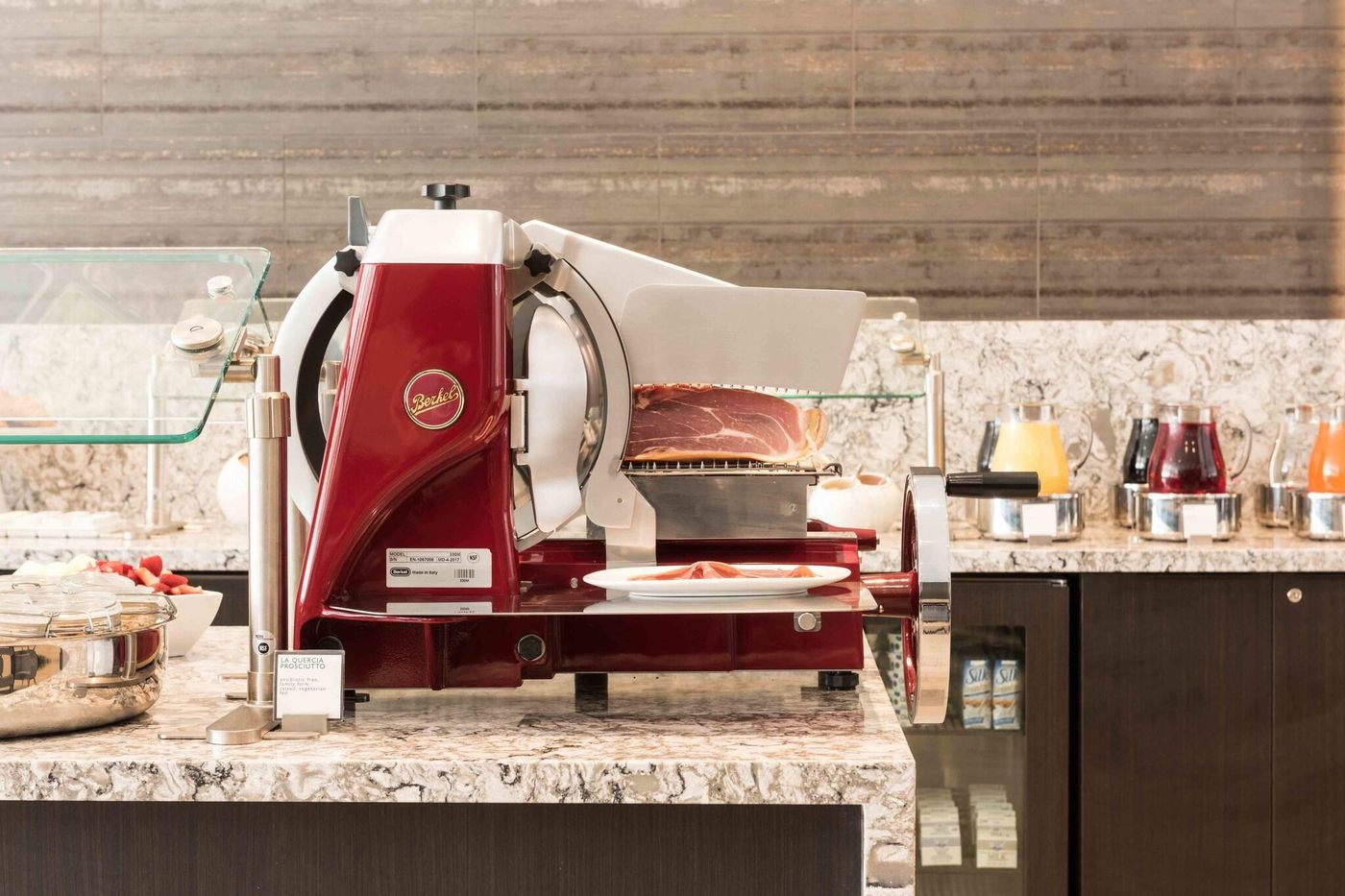 Ac-Hotel-By-Marriott-Boston-Cleveland-Circle-Restaurant-46