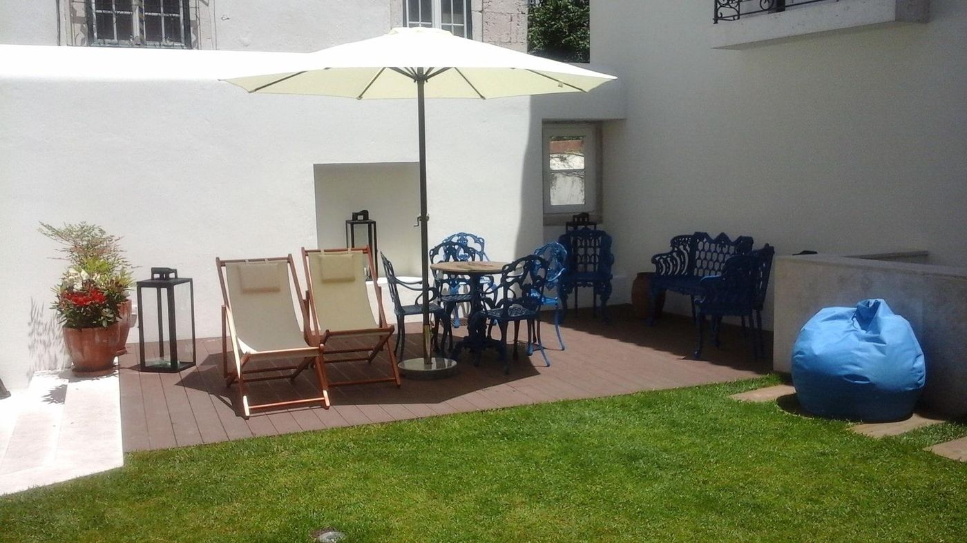 Alma-Moura-Residences-Terrace-32