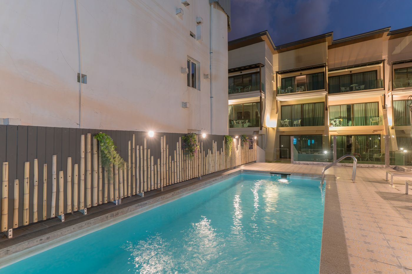 Patong-Swiss-Pool-2