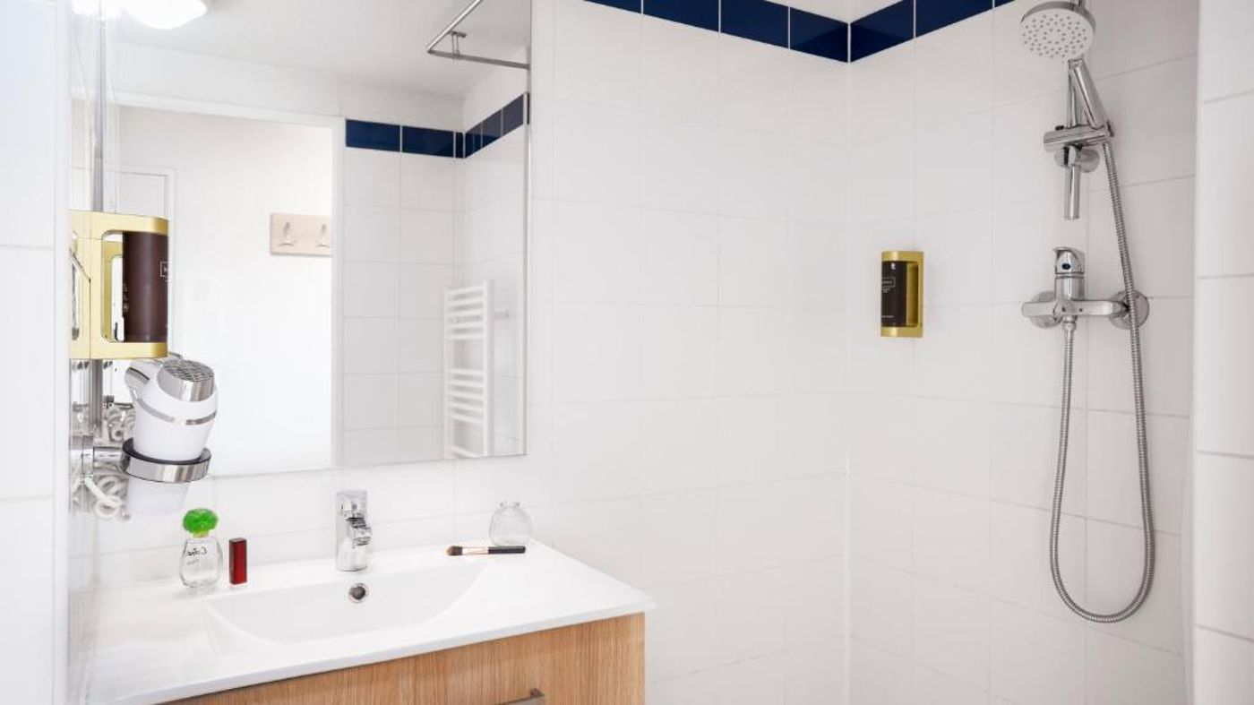 Sejours-and-Affaires-Serris-Rive-Gauche-Room-16