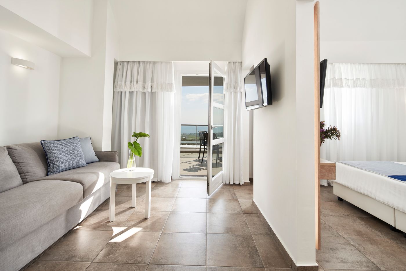 Aressana-Spa-Hotel---Suites-Room-23