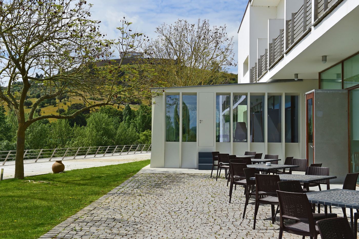 Pousada-Convento-de-Arraiolos-Pool-2