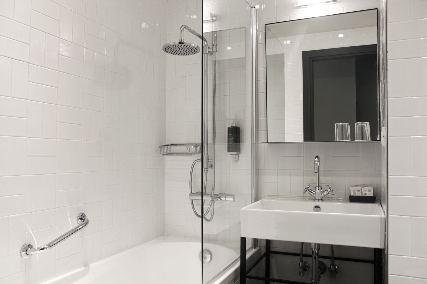 c-hotels-Joy-Room-18