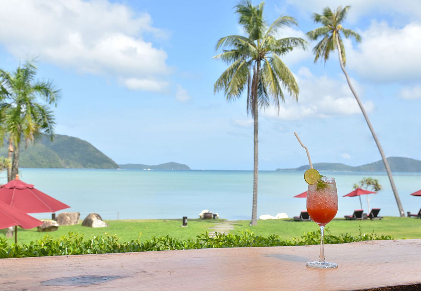 Vijitt-Resort-Phuket-Bar-63