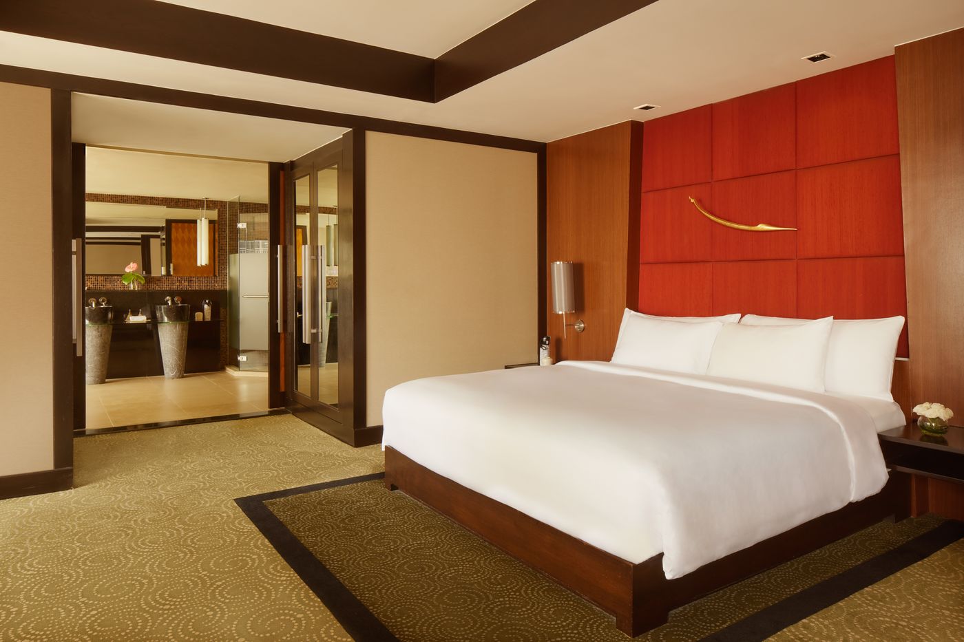 Banyan-Tree-Bangkok-Room-9