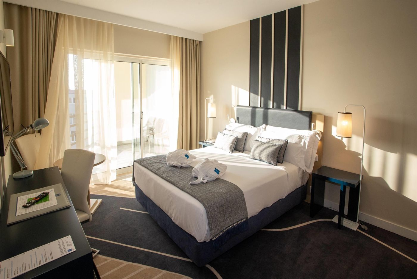 Tryp-Lisboa-Caparica-Mar-Hotel-Room-28