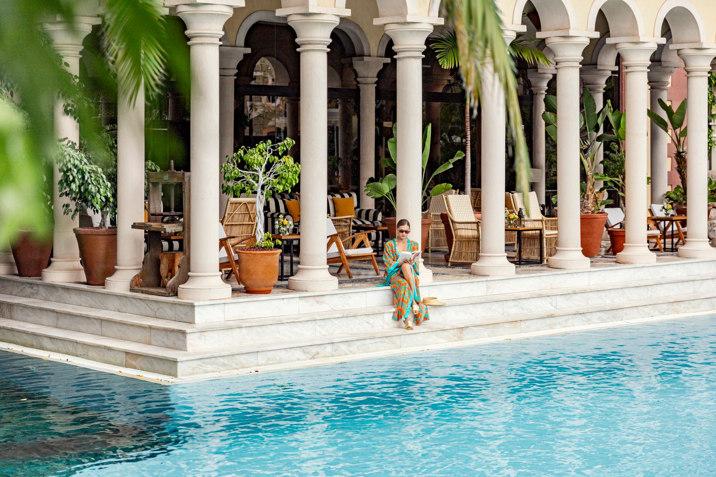 Bahia-del-Duque-Pool-15