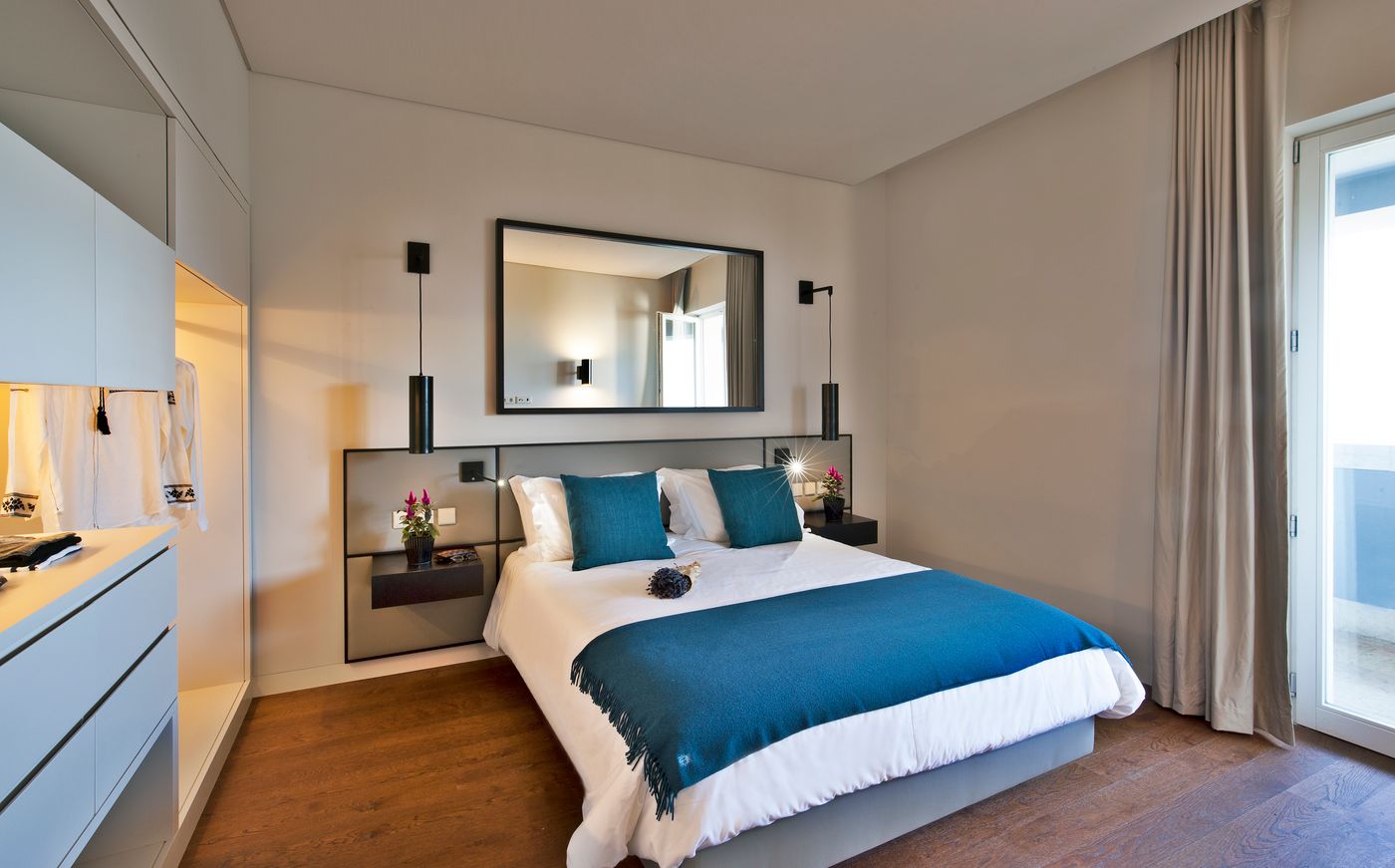 Lisbon-Five-Stars-Apartments-8-Building-Room-5