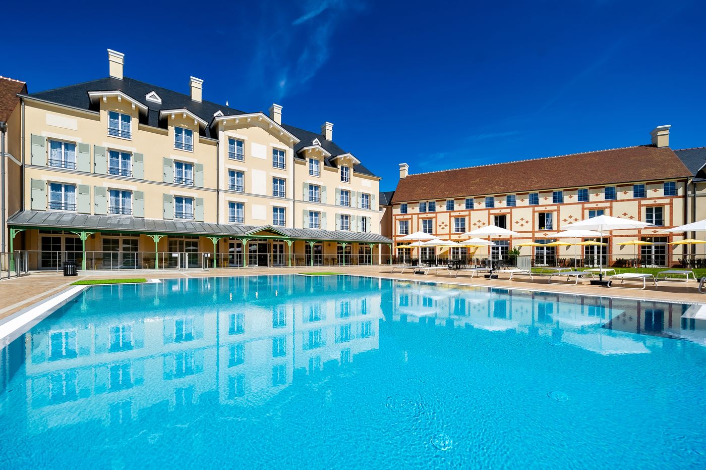 Staycity-Aparthotels-near-Disneyland---Paris-General-view-73