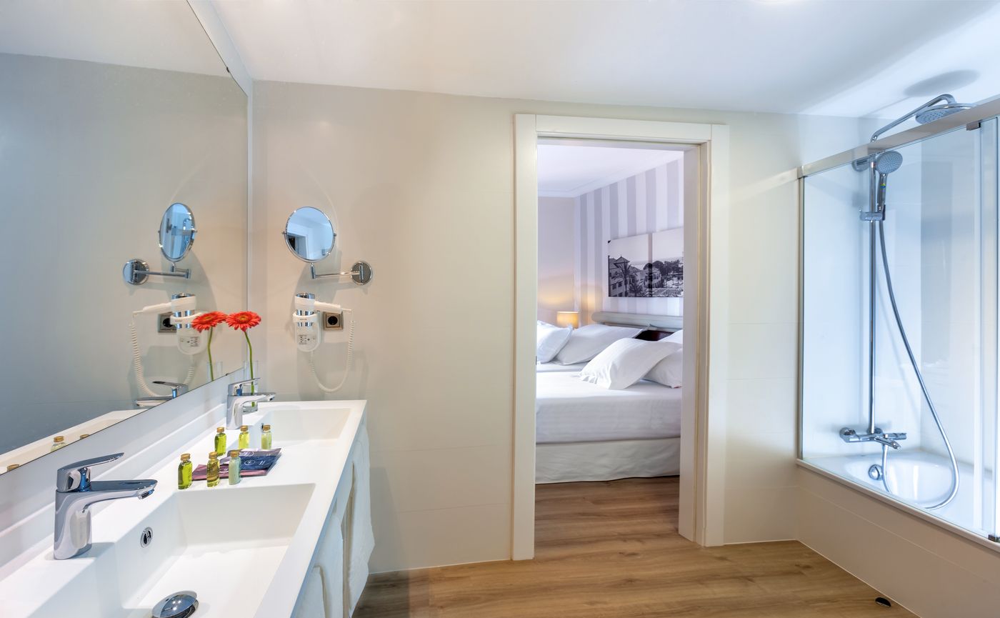 Barcelo-Isla-Canela-Room-41