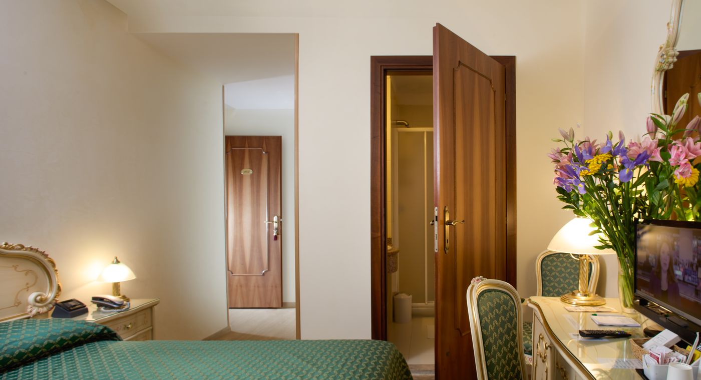 Commercio-e-Pellegrino-Room-3