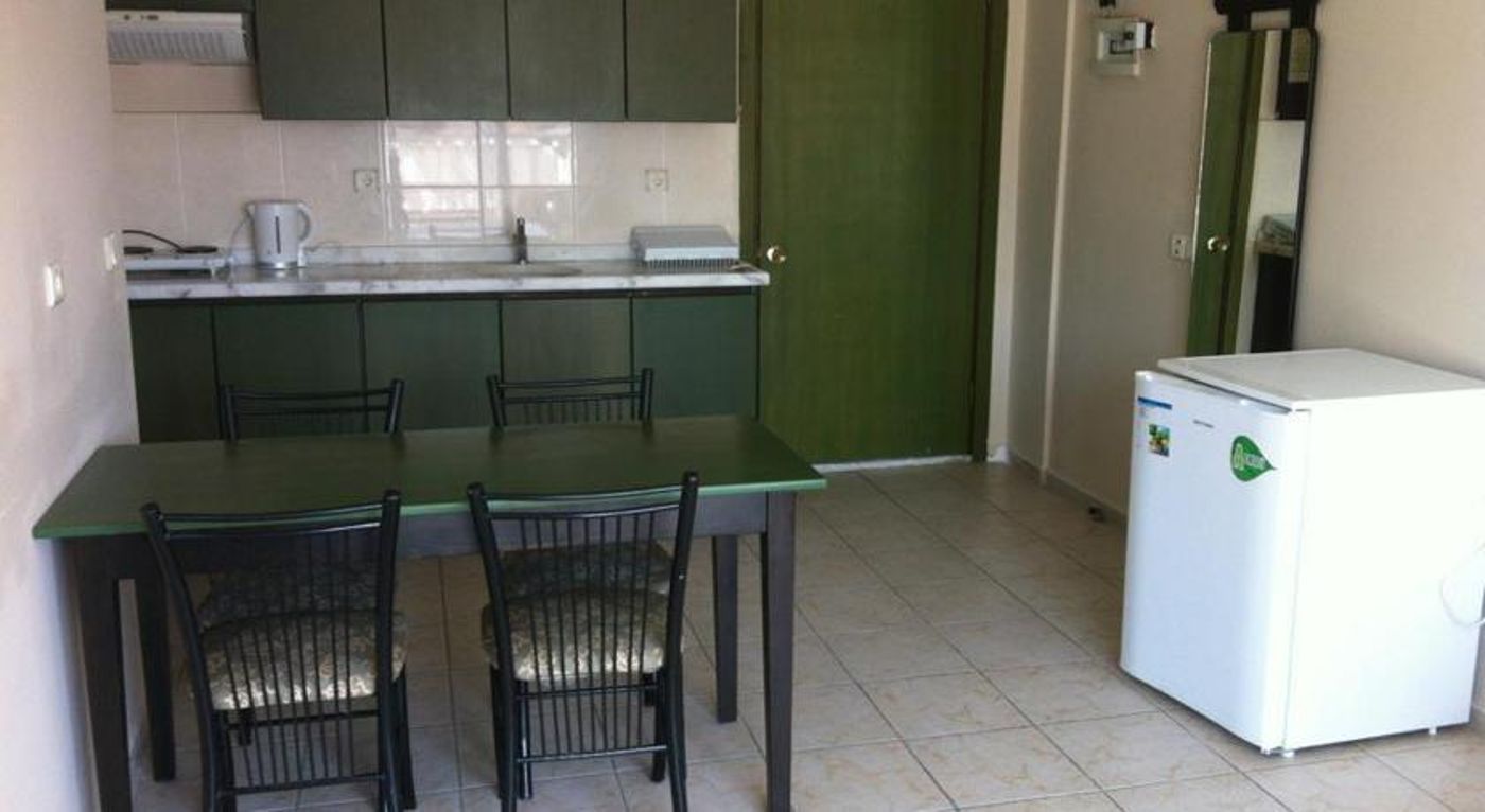 Tropic Marina Apartments