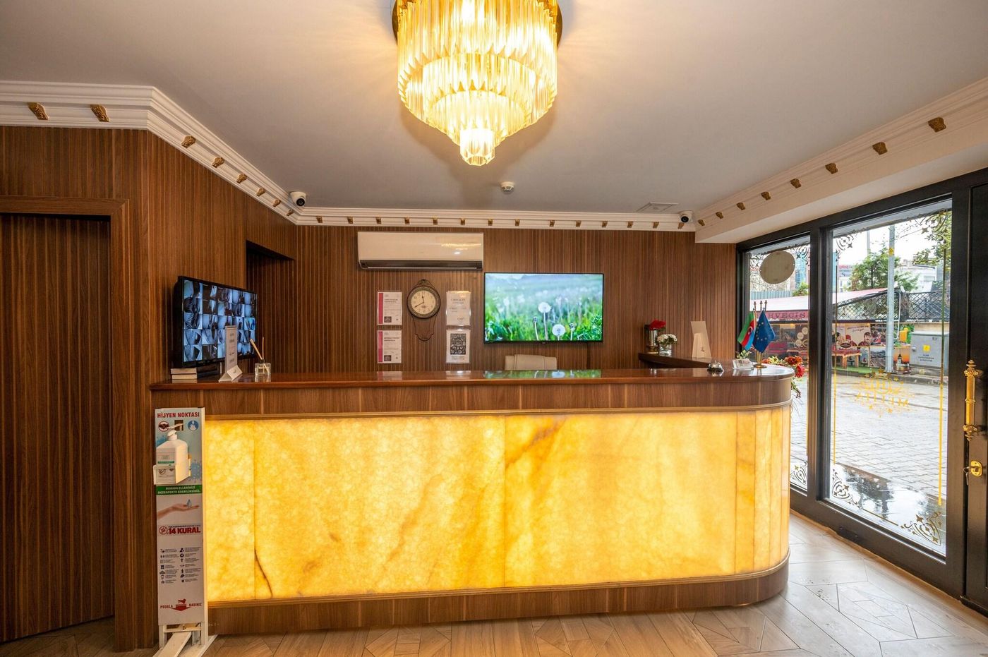 Melita-Lobby-13