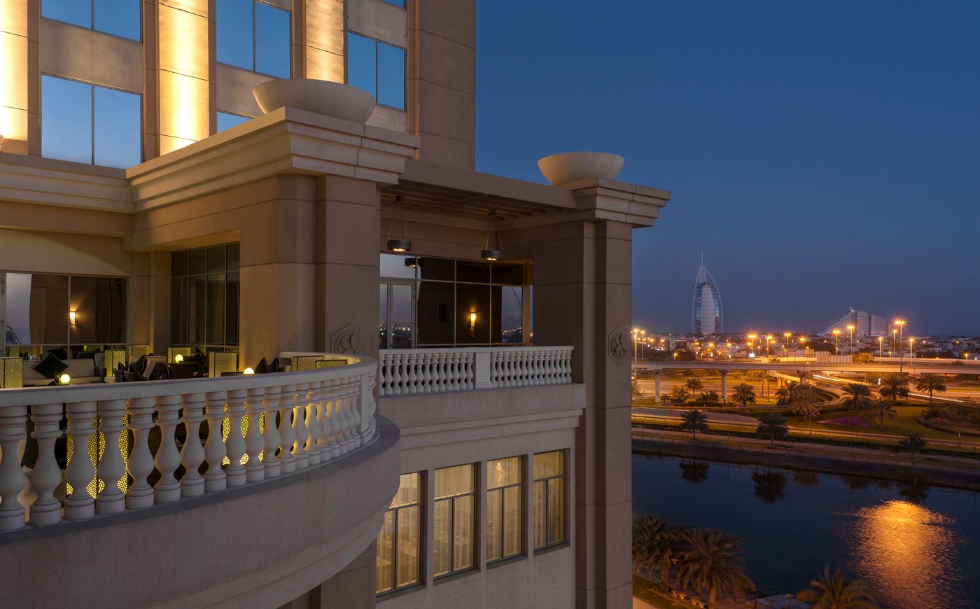 Sheraton-Dubai-Mall-of-the-Emirates-Hotel-Terrace-5