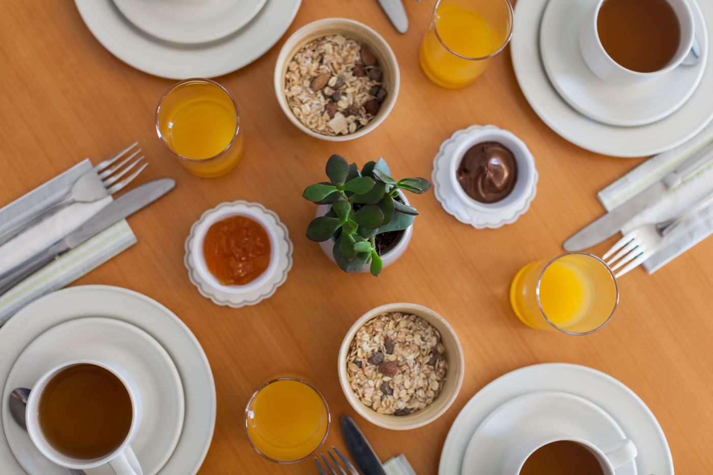 The-Plaza-and-Plaza-Regency-Hotels-Bar-37