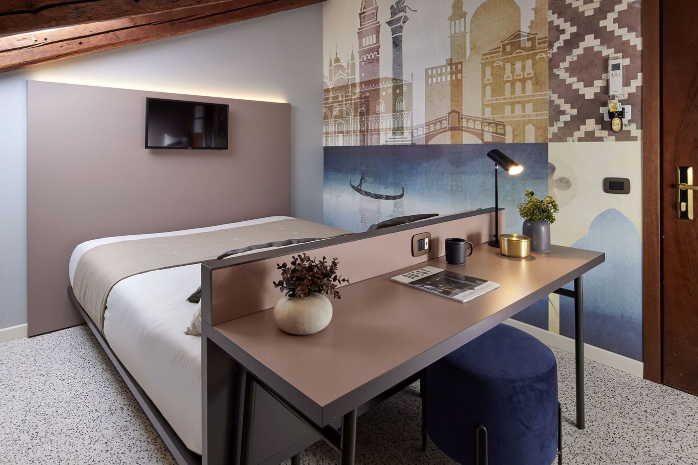 Unahotels-Ala-Venezia--Adults-16--Room-36