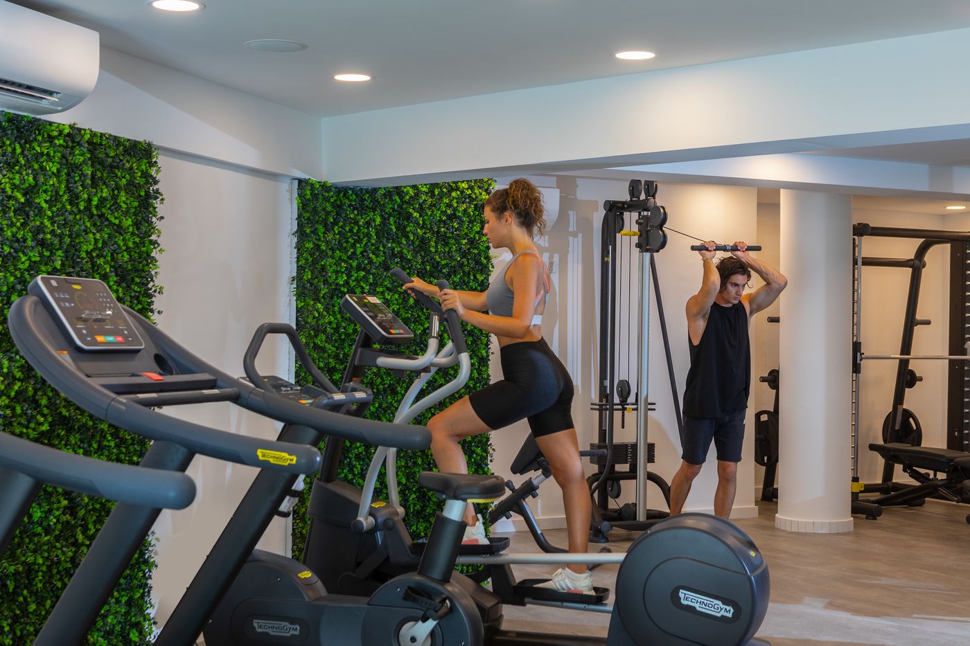 Leonardo Crystal Cove Hotel & Spa – by the sea - Adult Only