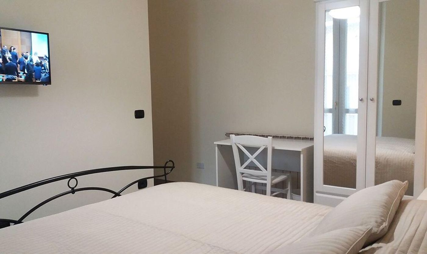 C'era Un Lago-Italy-AVEZZANO-Room-9