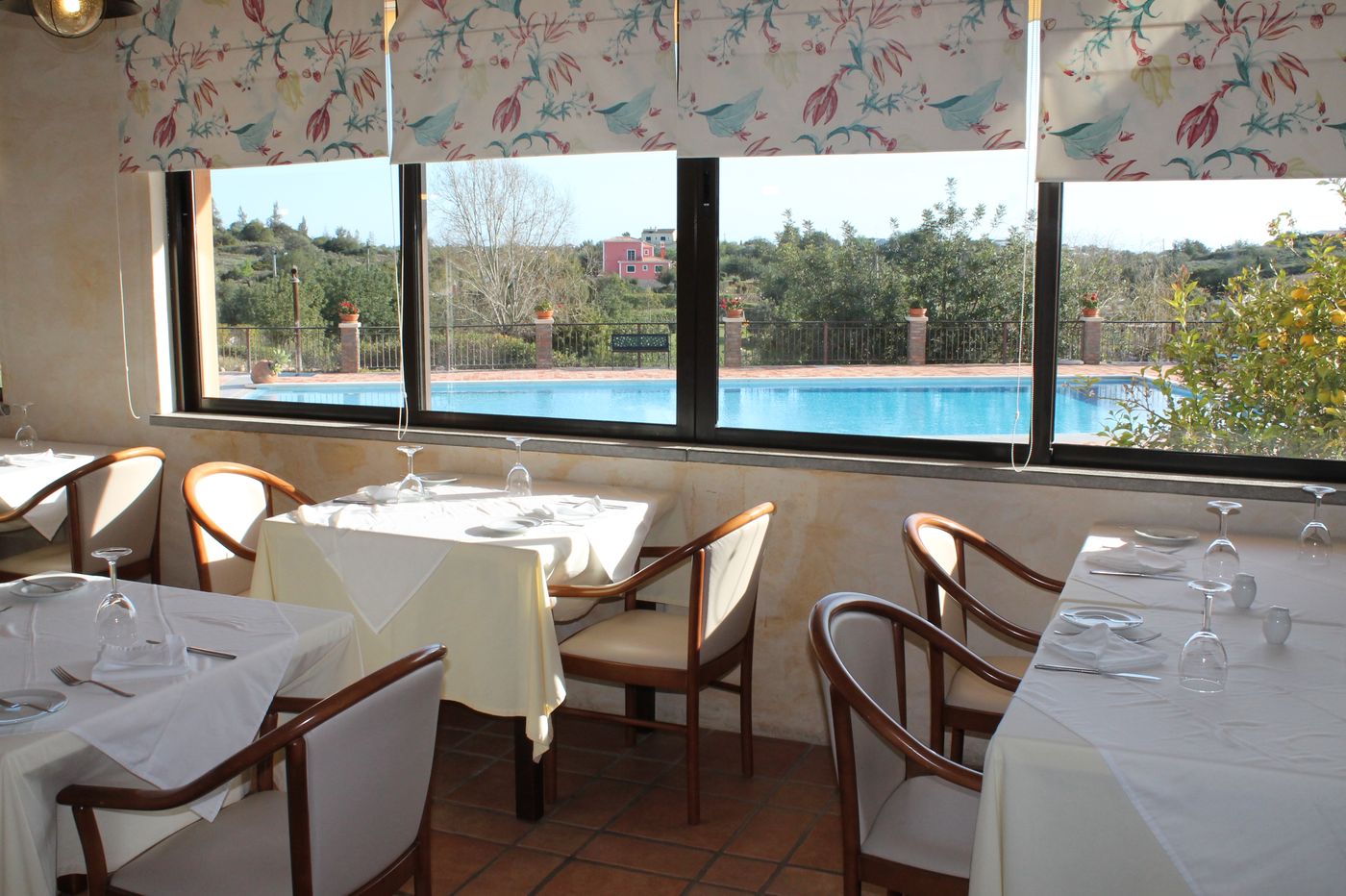 Quinta-Dos-Poetas-Restaurant-30