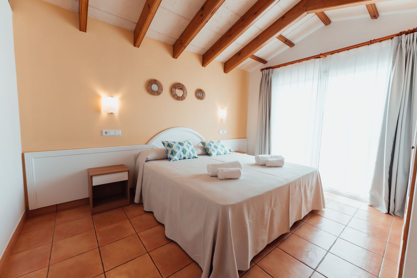 01.08.25 Villas Amarillas