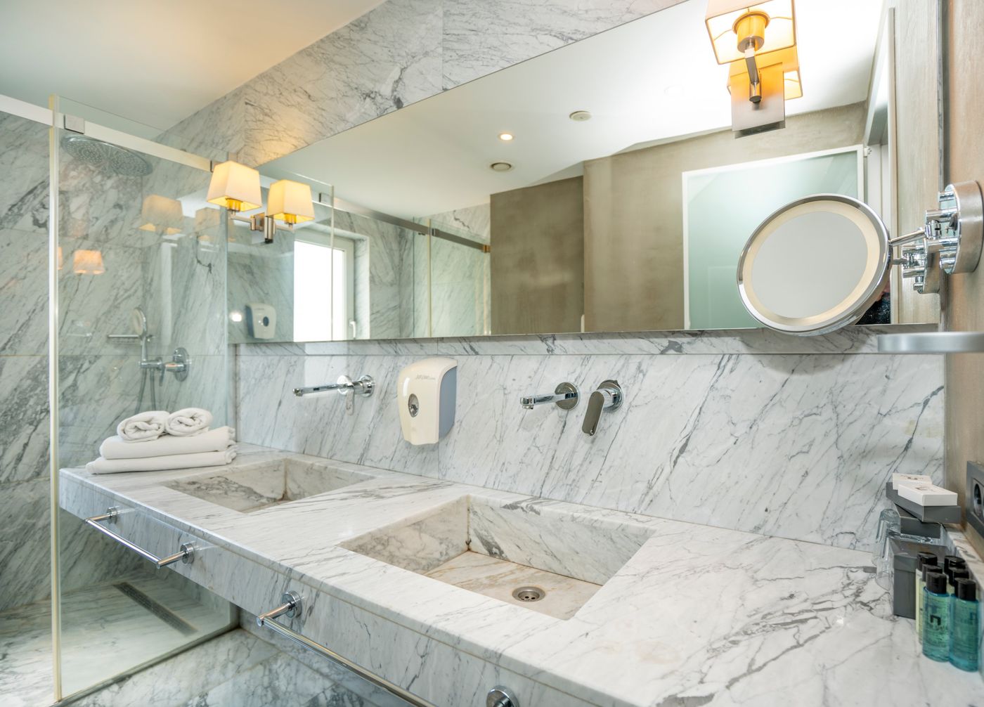 The-Gate-30-Suites-Hotel-Room-29