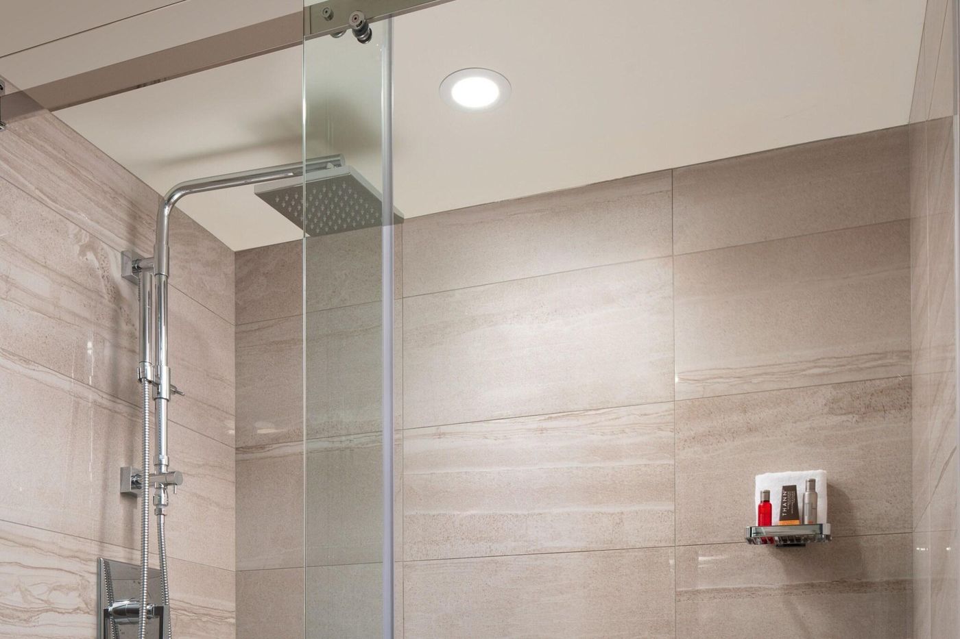 Vancouver-Airport-Marriott-Hotel-Room-34