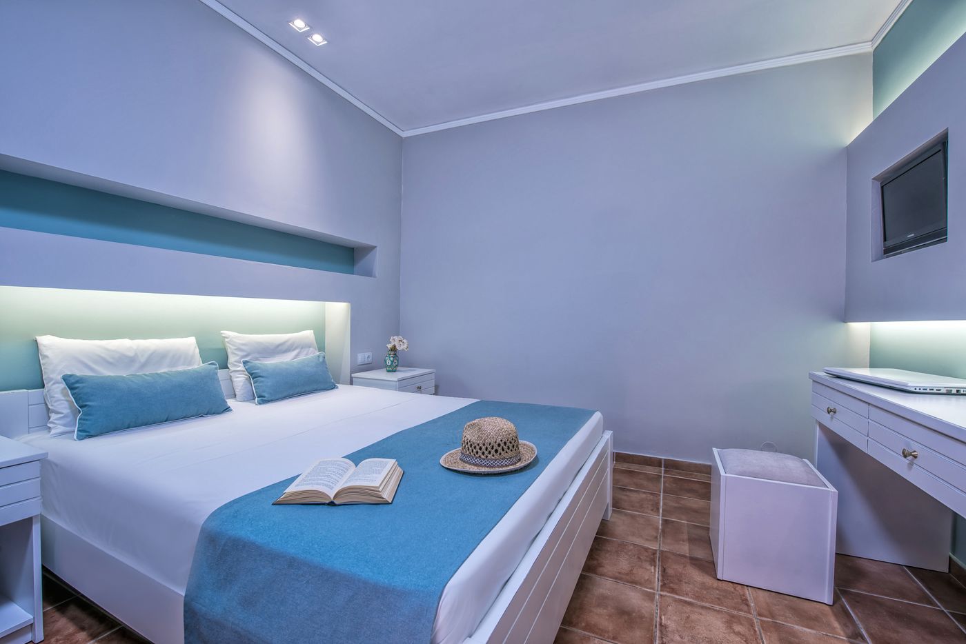 Diamond-Village-Room-17