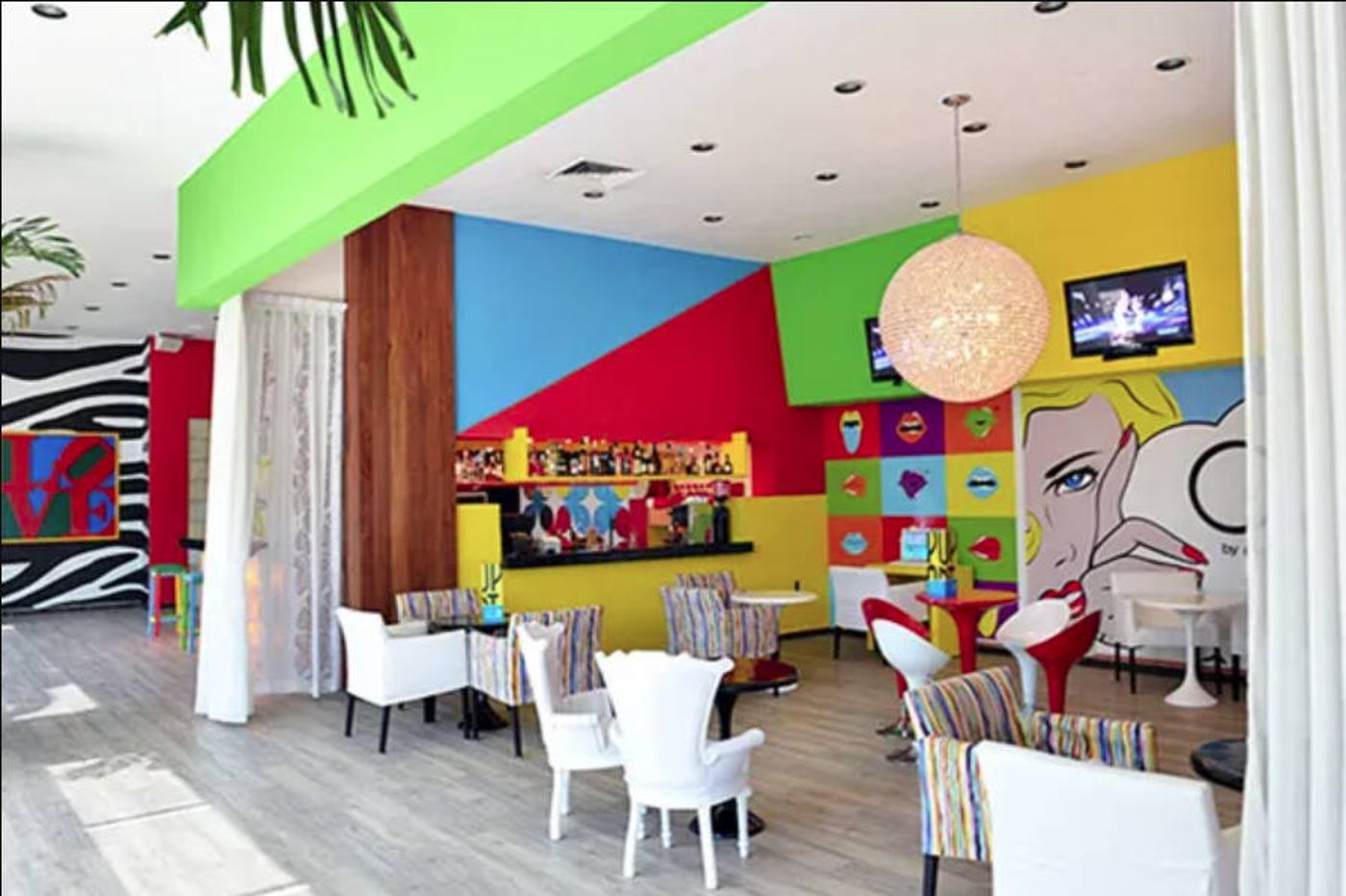 Oh--The-Urban-Oasis-Lobby-25