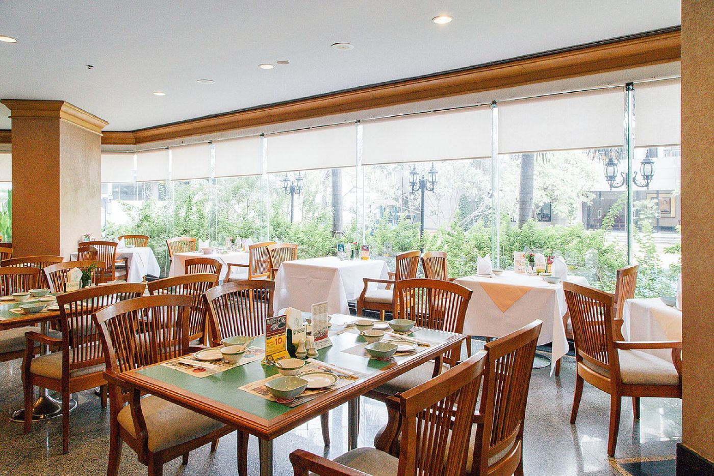 Grand-Diamond-Suites-Hotel-Restaurant-25