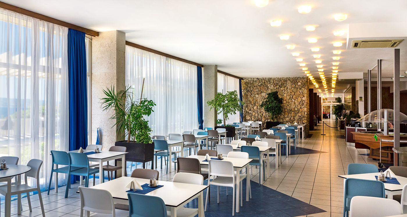 Holiday-Village-Sagitta-Restaurant-39