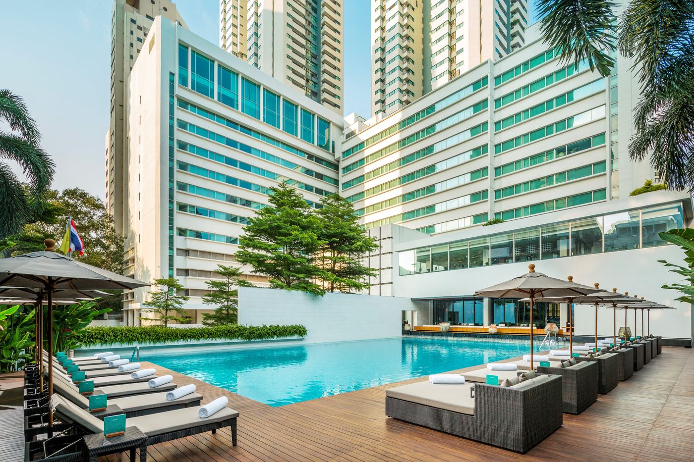 COMO-Metropolitan-Bangkok-Pool-2