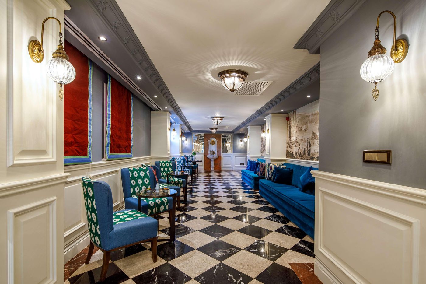 Hagia-Sofia-Mansions-Curio-Collection-by-Hilton-Lobby-14