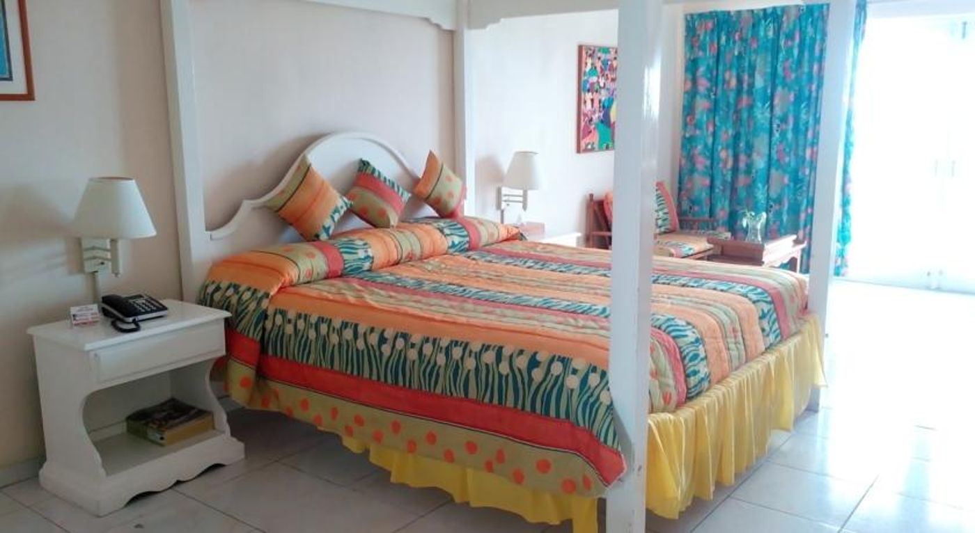 Club Ambiance Hotel - Adults Only