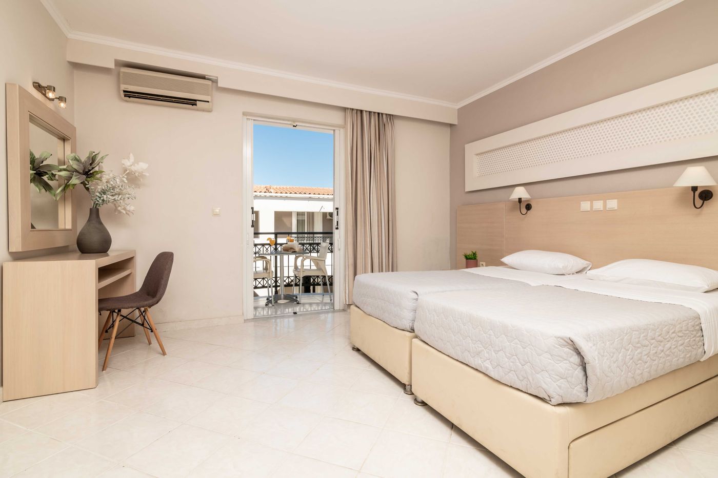 Karras-Hotel-Room-24