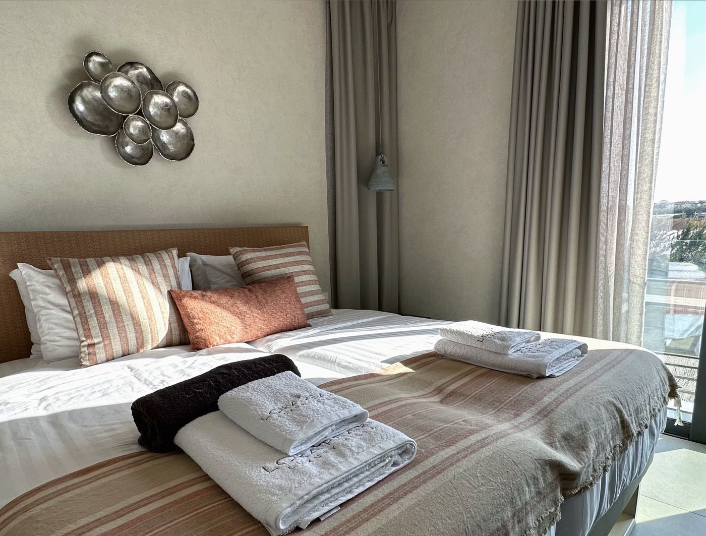 Louis Lora Pearl Luxury Villa