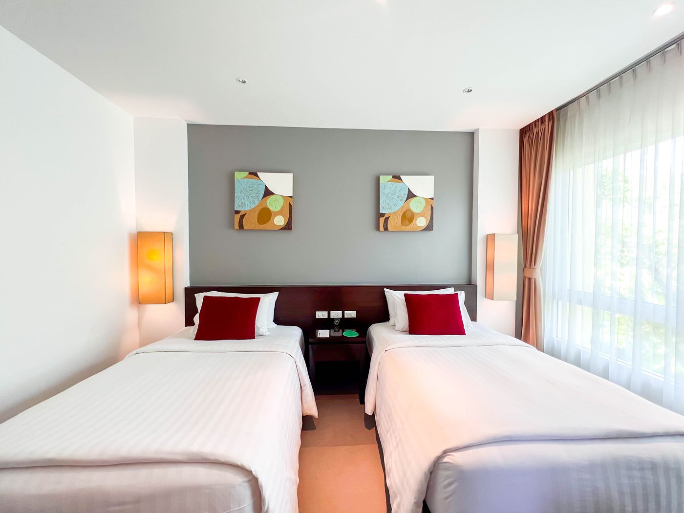 Movenpick-Resort---Spa-Karon-Beach-Phuket-Room-43