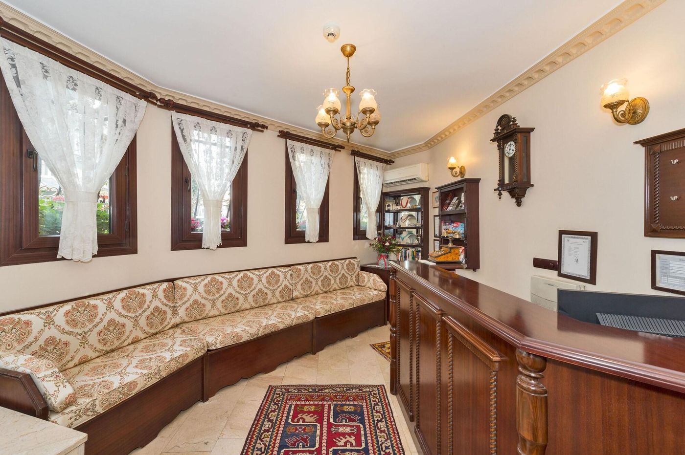 Osmanhan-Hotel-Lobby-9